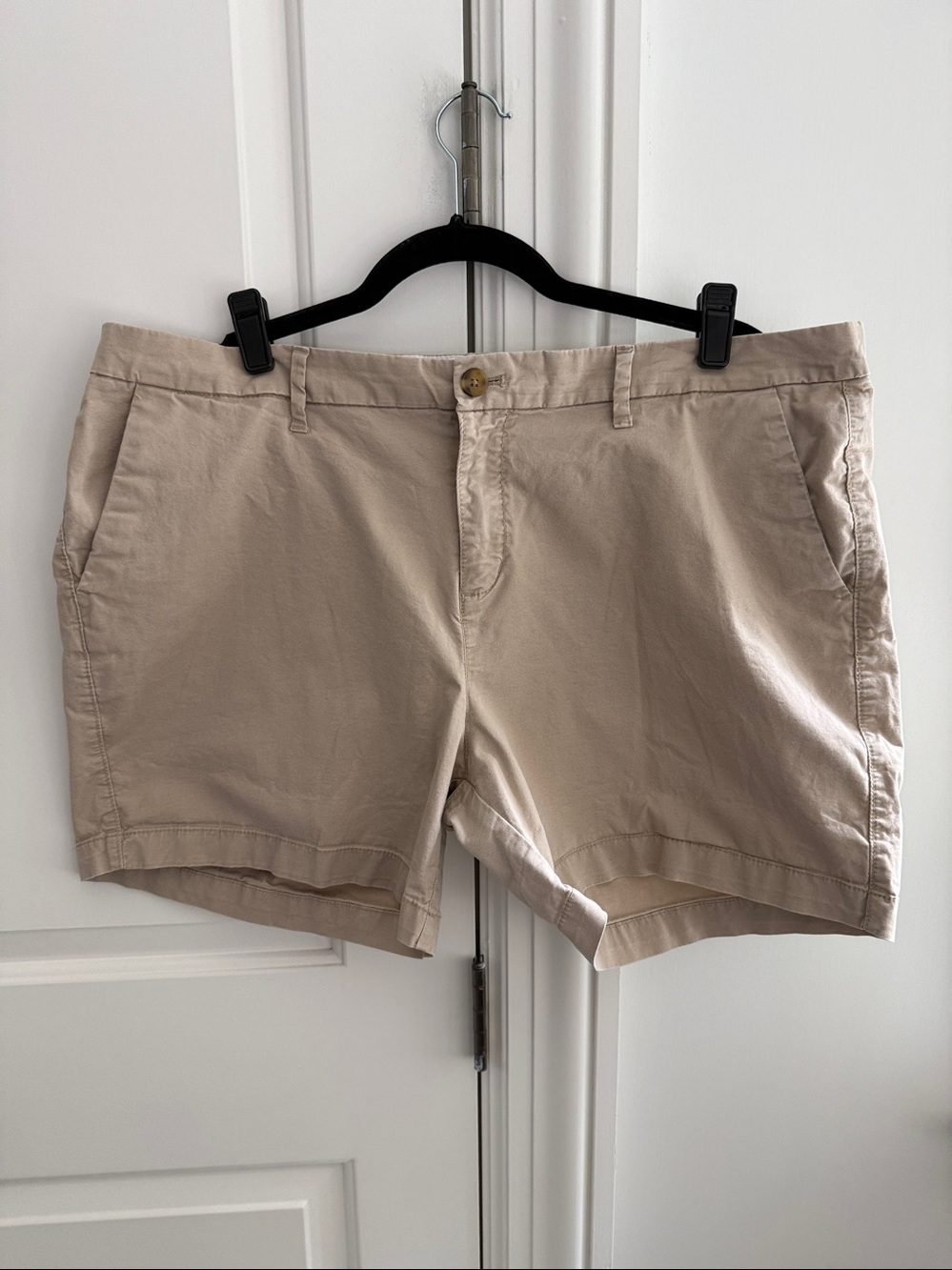 Old Navy Everyday Shorts 5” Size 16  Tan